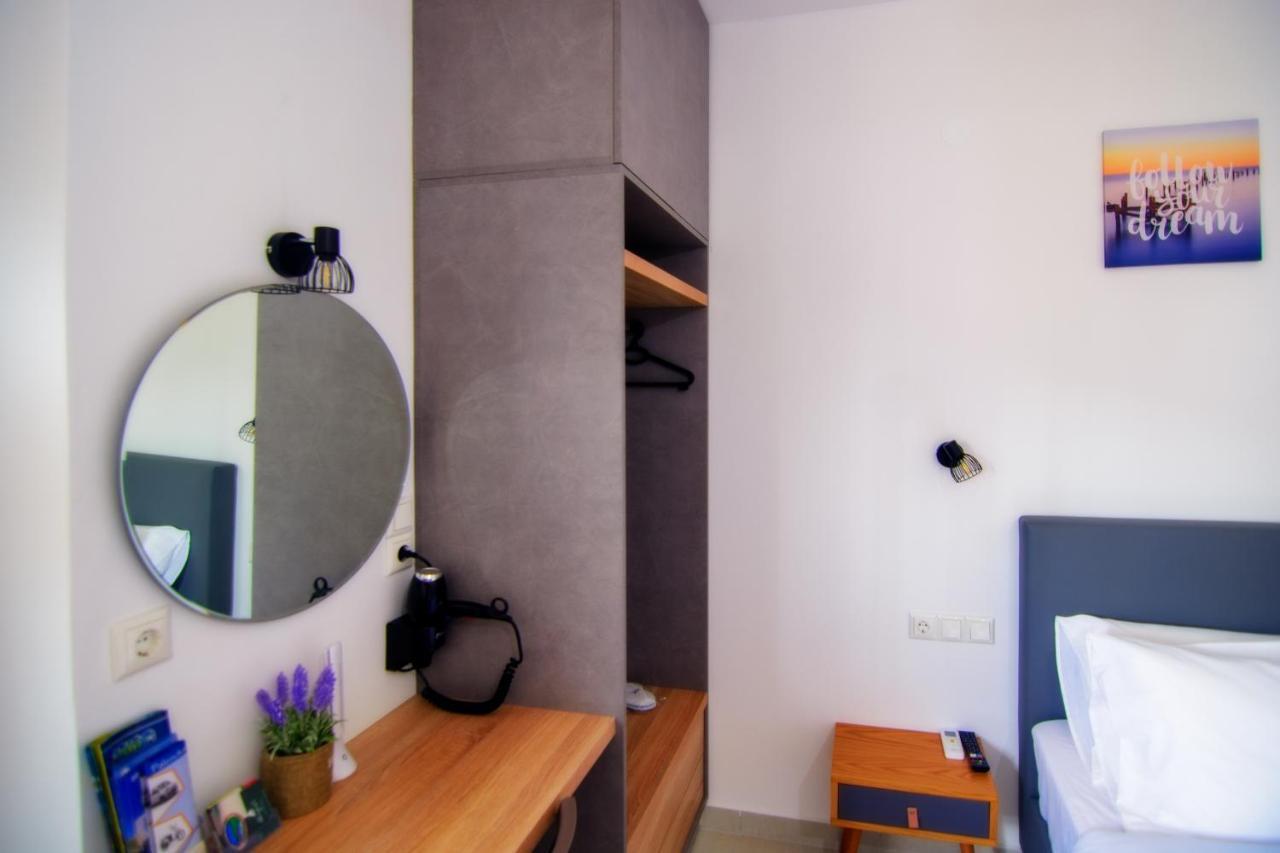 Irene Studio Panorama Apartment Palaiochora Exterior foto